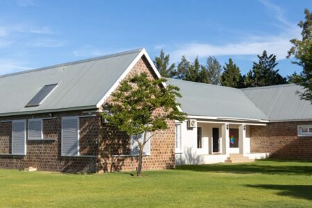 The Other House | Riverside Group Stay near Worcester